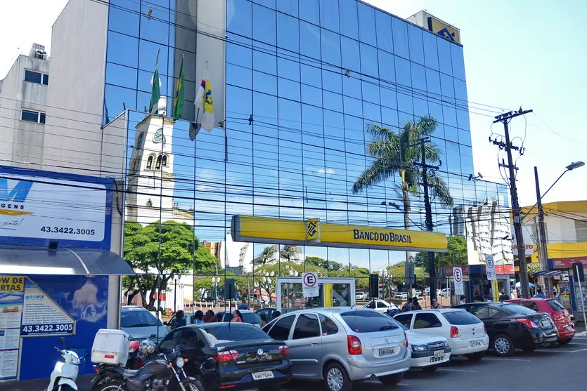 Agência do Banco do Brasil fecha para desinfecção