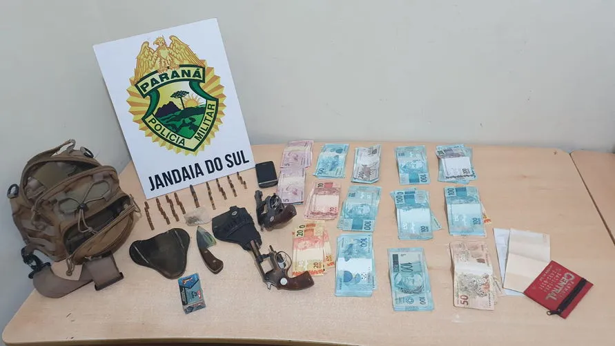Comerciante de Jandaia é preso com armas, maconha e dinheiro