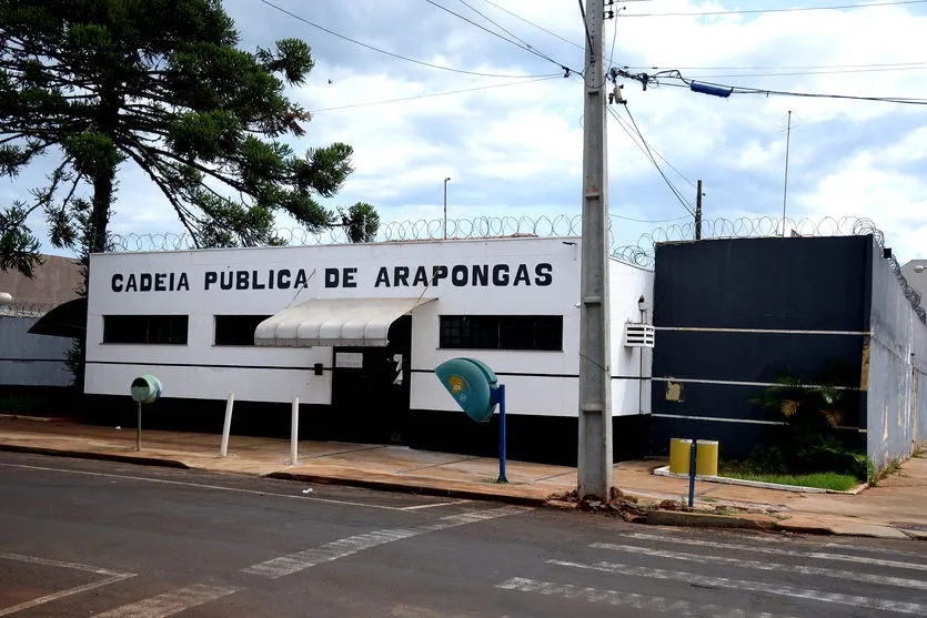 Presos de Arapongas serão transferidos e cadeia demolida