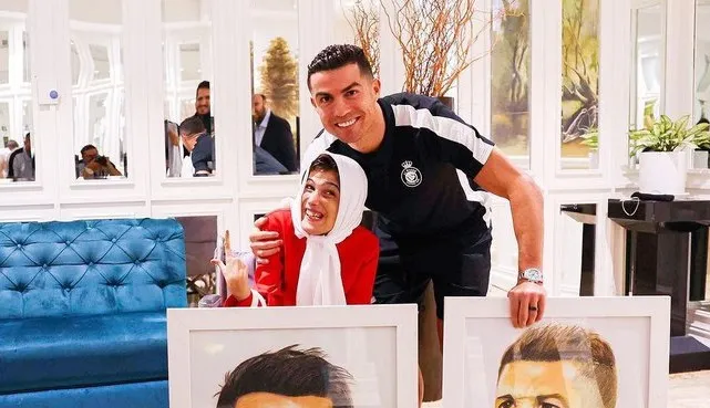 Cristiano Ronaldo e a pintora Fatemeh Hamami