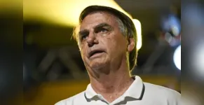  Internado com desconforto intestinal, Bolsonaro é levado para SP 