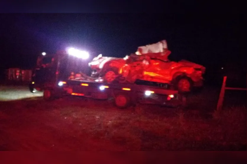  As 6 vítimas do acidente estavam em uma camionete Hilux 