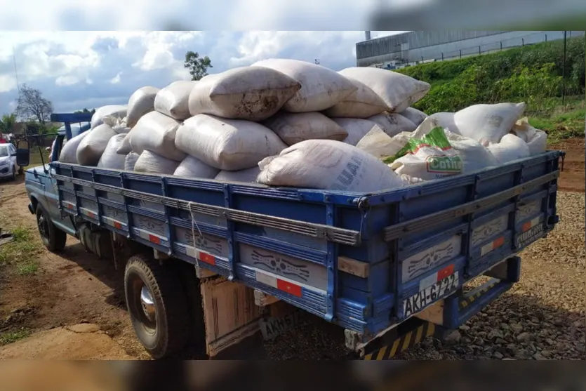 Polícia Militar recupera 5 toneladas de soja