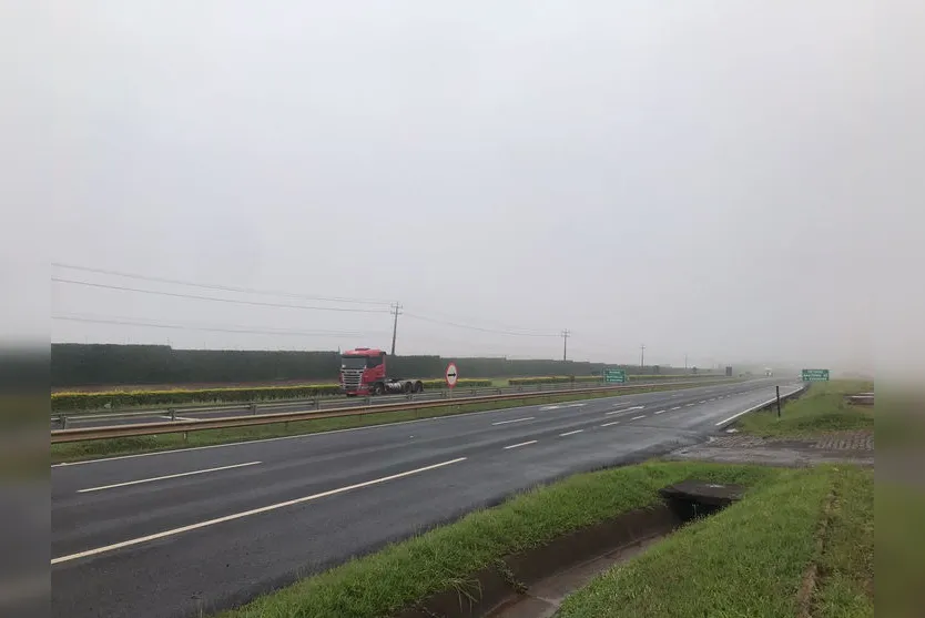 Neblina cobre rodovia BR-369 na manhã desta segunda (4)