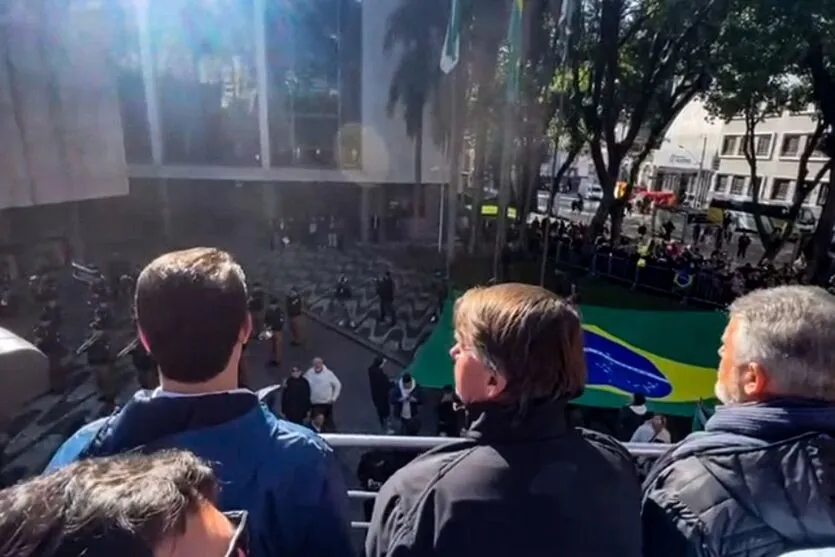 Governador participa da Marcha para Jesus em Curitiba