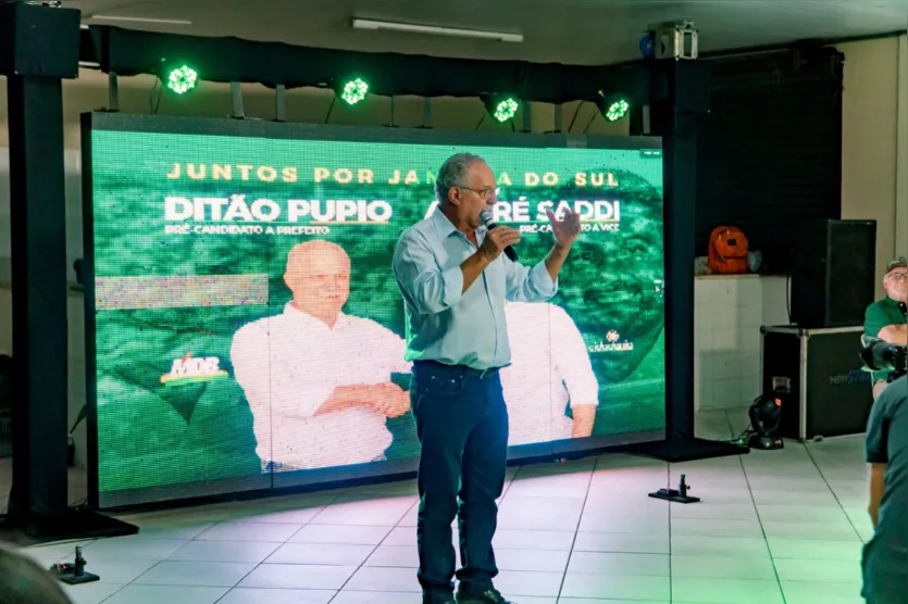  Ditão Pupio anuncia pré-candidatura a prefeito de Jandaia do Sul 